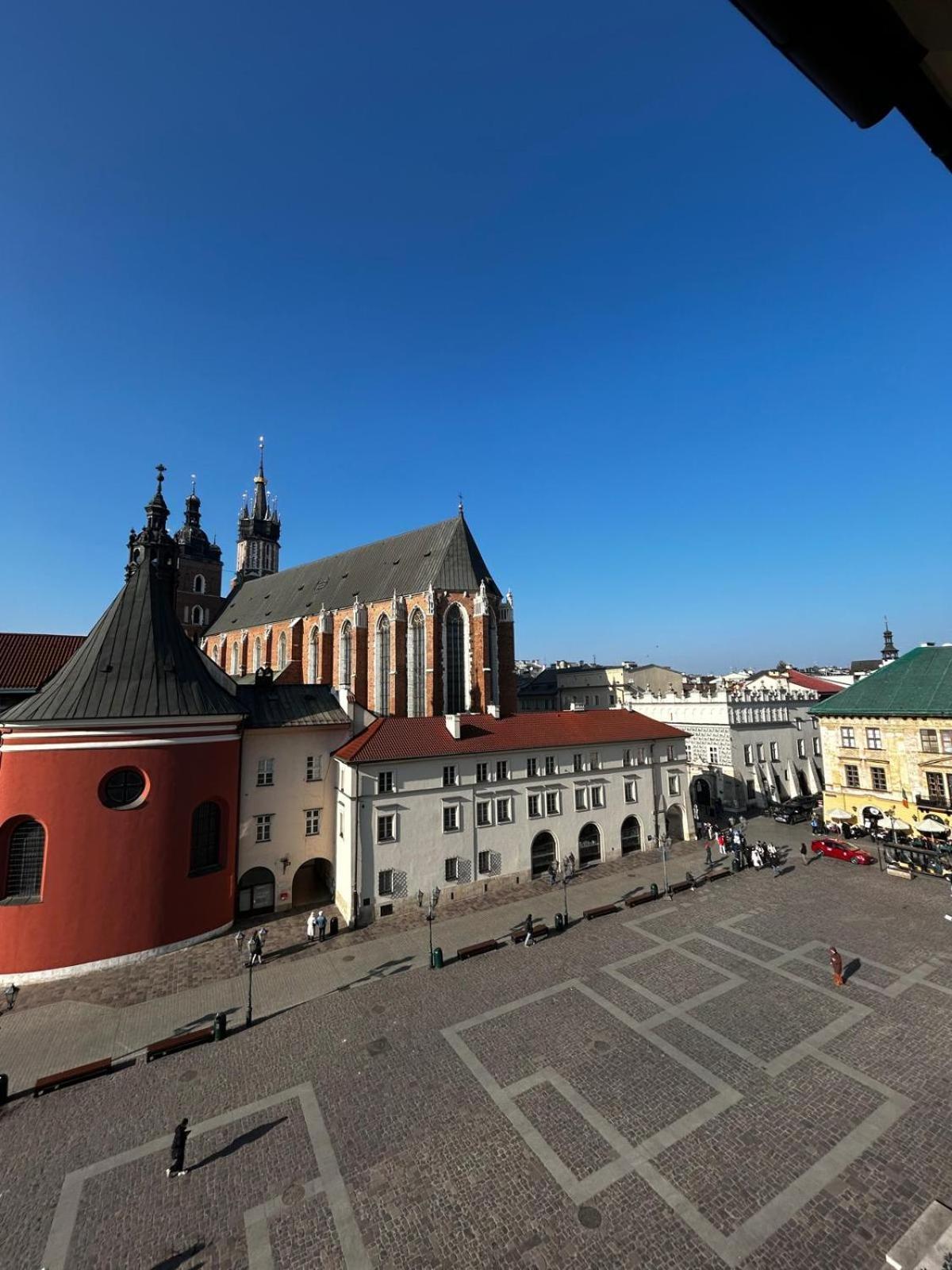 Small Market Square - Old Town — Photos 2